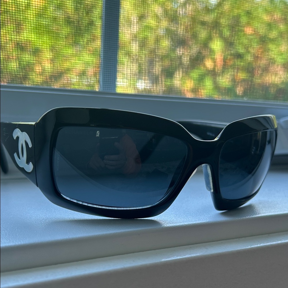CHANEL Black Sunglasses with White Logo